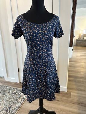 Forever 21 Size Small Navy Floral Scoop Neck Fit & Flare Dress